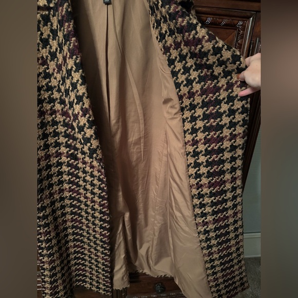 Ann Taylor Plaid Double Breasted Coat - Black, Maroon & Brown - Picture 9 of 10